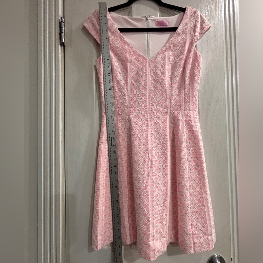 Lilly Pulitzer Briella Dress in Pink and White GEOMETRIC CAP SLEEVE SIZE SMALL - Picture 9 of 10